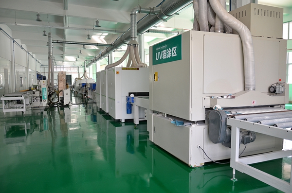 汇龙涂料 专业“油改水”技术助力行业绿色转型，环保设备研发引领新潮流